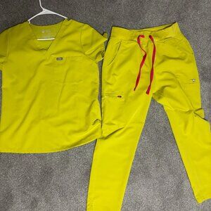 figs matching scrub set